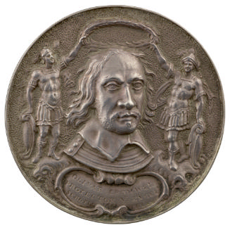 Silver portrait medal of Oliver Cromwell wearing a flat collar over armor, flanked by two soldi…