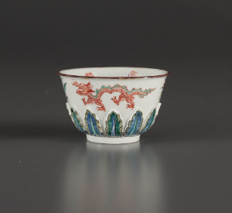 Tea bowl with relief leaf motif and painted decoration