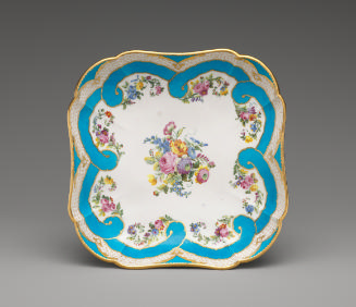 Porcelain square fruit dish in blue and white with floral design