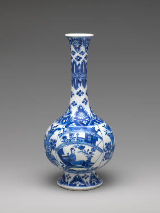 Blue and white porcelain bottle-shaped vase