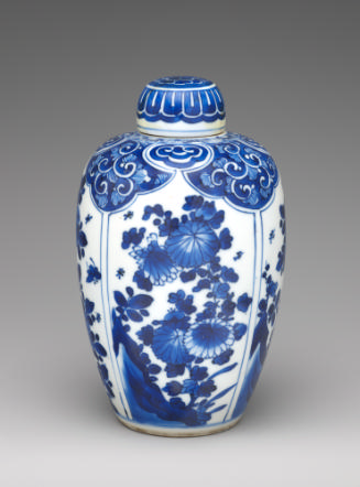 Blue and white porcelain covered jar with floral decoration