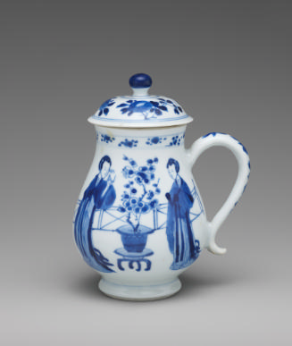 White hard-paste porcelain covered mug with handle and underglaze blue figural decoration