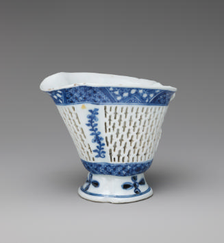 Blue and white porcelain reticulated cream pot or libation cup