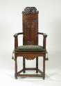 Armchair with Archway in Relief and green cushion 