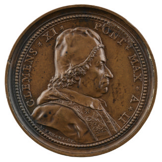Bronze medal of man in profile to the right wearing a papal cap