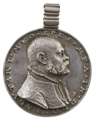 Silver medal of a man with short hair and a beard, wearing a cloak with floral pattern, ruff co…
