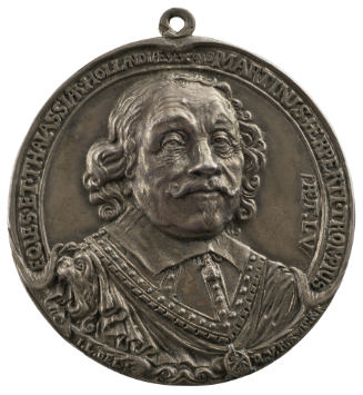 Silver portrait medal of Admiral Maarten Harpertszoon Tromp wearing a mantle and armor with a l…