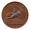 Silver medal depicting the figure of Victory flying over a globe showing Italy, holding a sword…