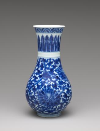 Blue and white porcelain beaker with floral decoration