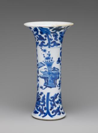 Blue and white porcelain vase with wide opening