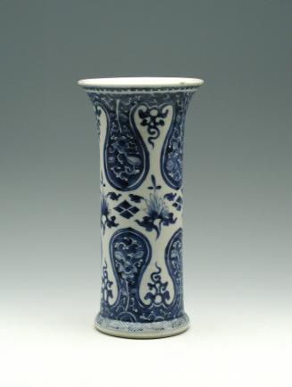 Blue and white porcelain beaker vase.