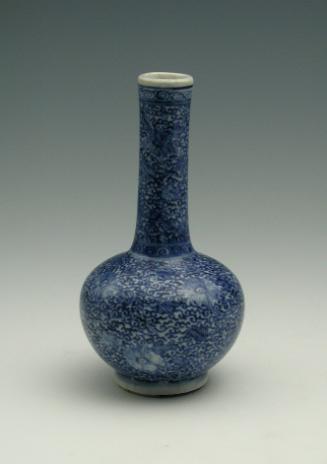 White hard-paste porcelain bottle-shaped vase with underglaze blue decoration, side view