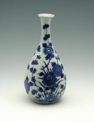 White hard-paste porcelain bottle-shaped vase with underglaze blue floral decoration