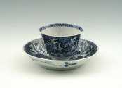 White hard-paste porcelain saucer and wine cup with underglaze blue decoration, view of pair