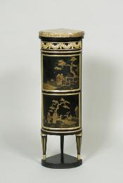 Small Corner Cupboard with Panels of Black-and Gold Tôle (one of a pair)